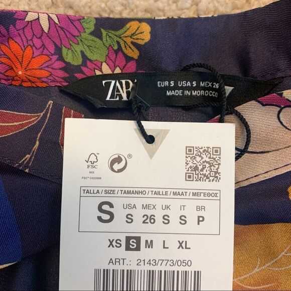 ZARA satin effect printed crop top Sz S NWT - Picture 8 of 10